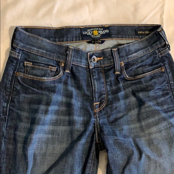 LUCKY BRAND JEANS— MEDIUM WASH STRAIGHT LEG - Picture 1 of 4